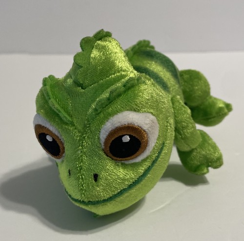 Disney parks tangled pascal - disney,