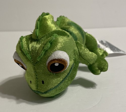 Disney parks tangled pascal - disney,