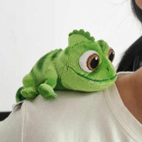 Tangled pascal shoulder pal - tangled,