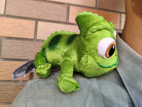 Disney parks pascal shoulder - disney,